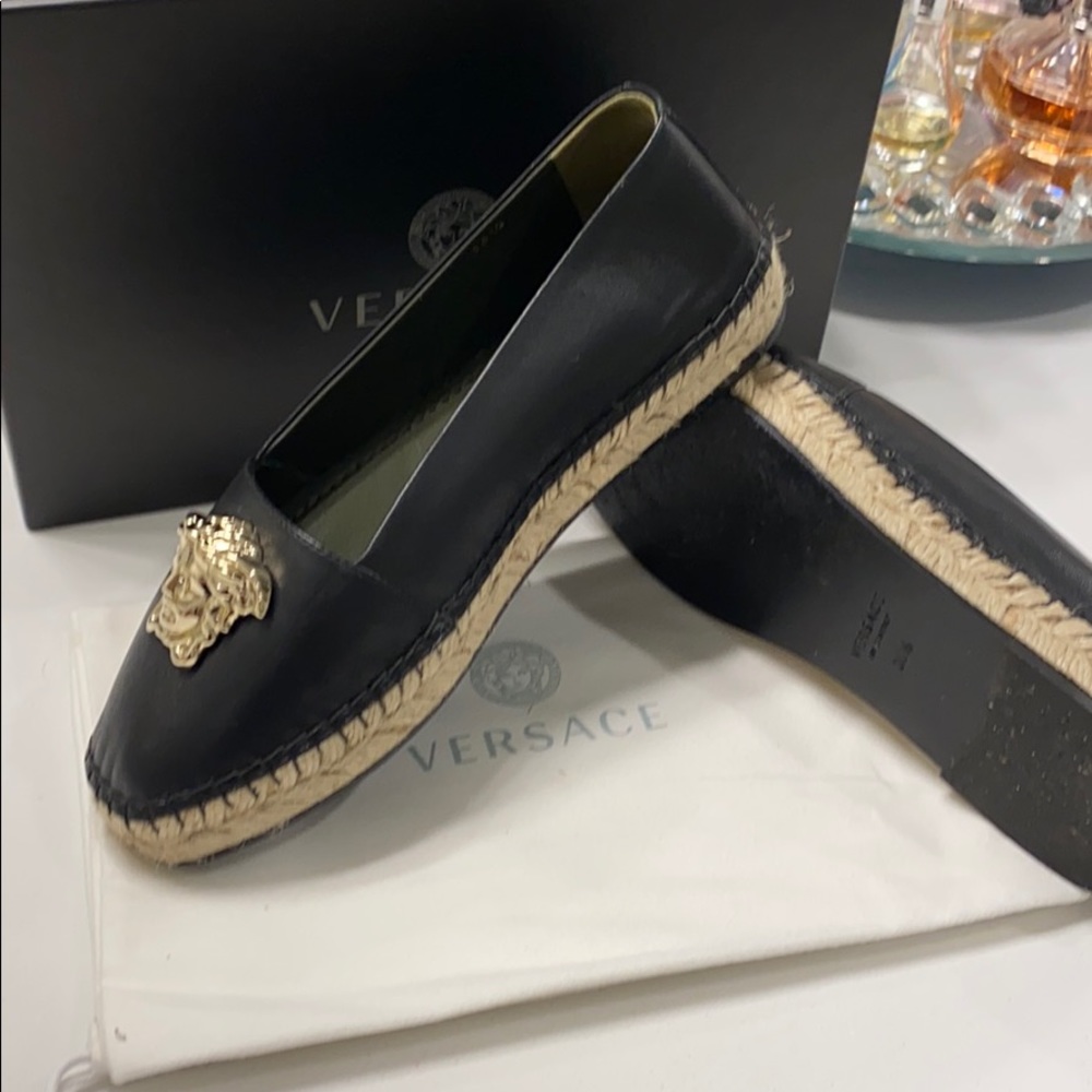 Versace Flats - image 2